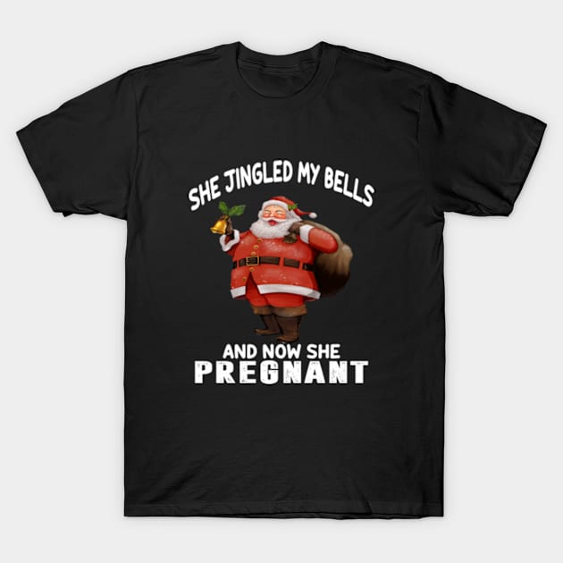 Christmas Pregnancy Announcement Shirts 2019 T-Shirt by Daysy1